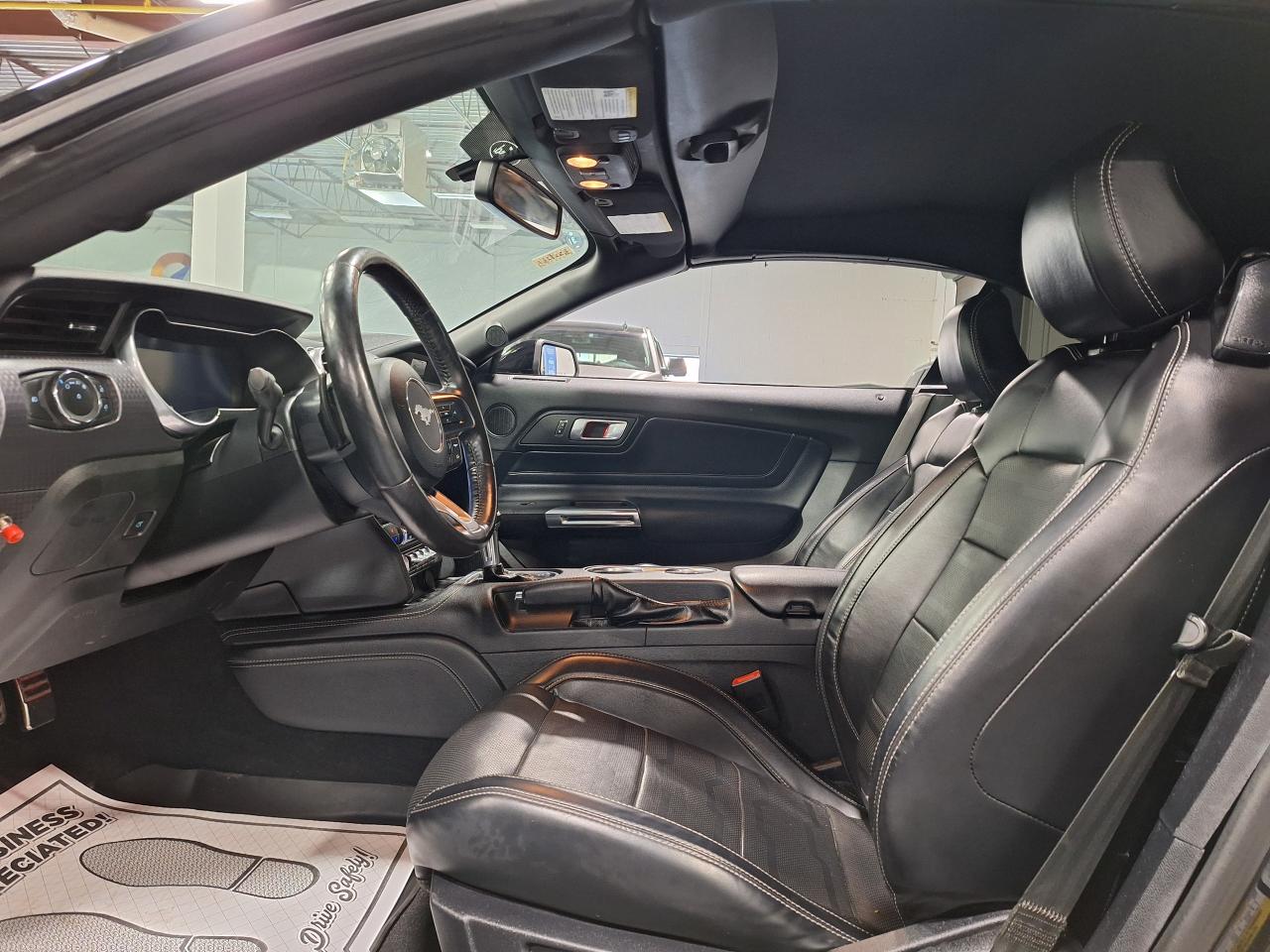 2019 Ford Mustang Convertible - Photo #12