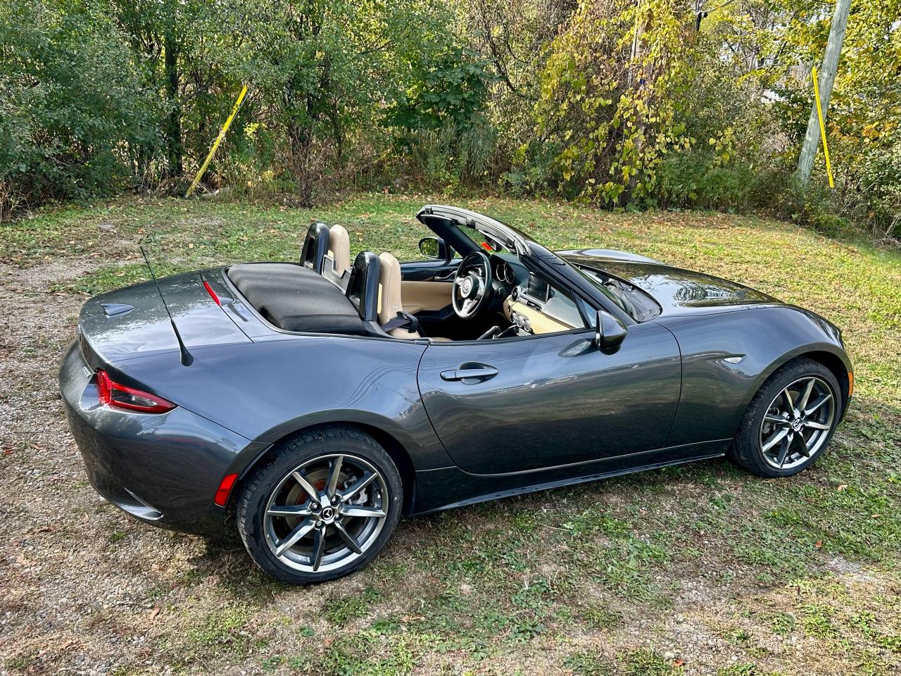 2017 Mazda Miata MX-5 GT Convertible Clean Carfax | Low Kms | Manual - Photo #5