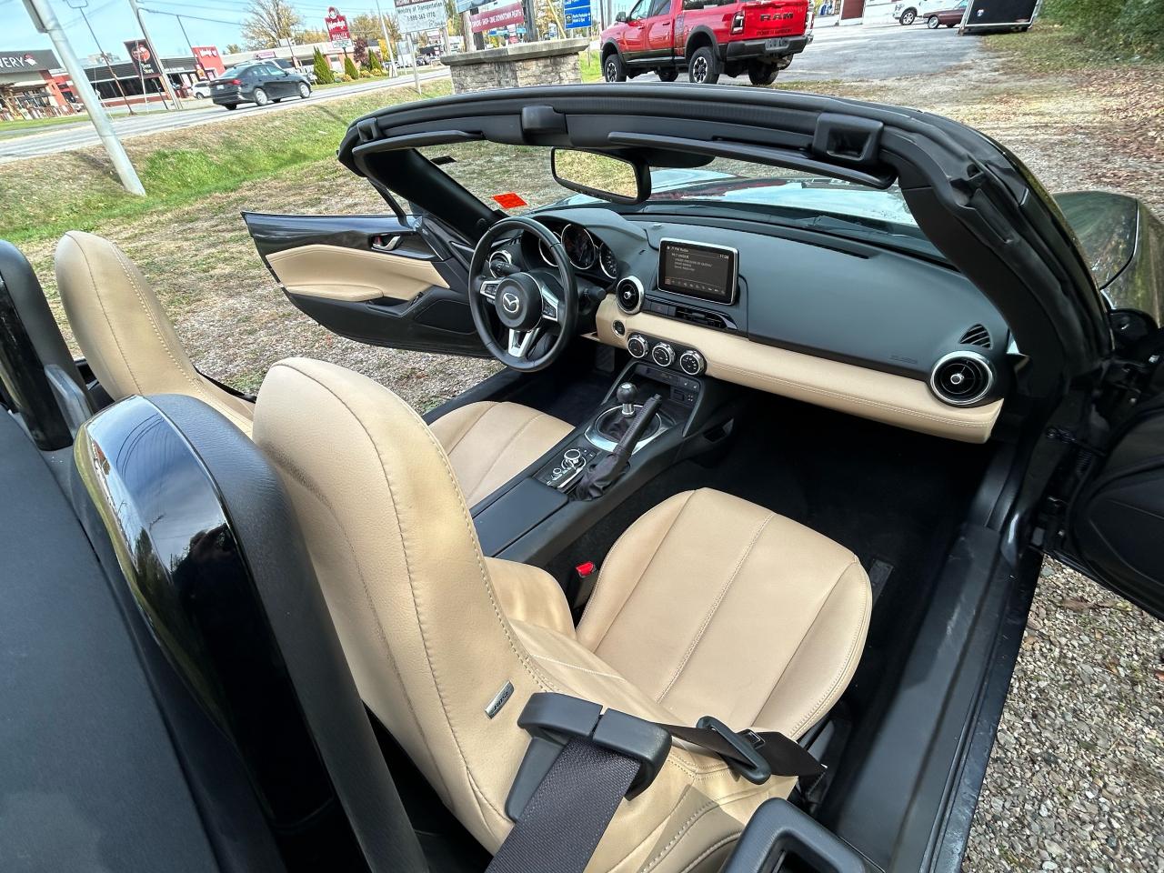 2017 Mazda Miata MX-5 GT Convertible Clean Carfax | Low Kms | Manual - Photo #23
