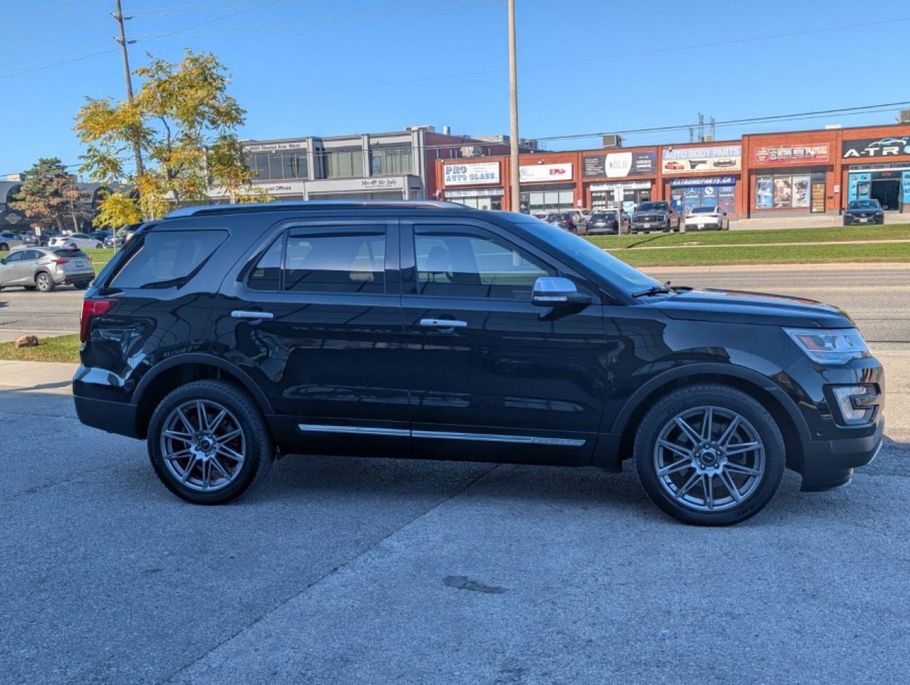 2017 Ford Explorer PLATINUM * NAVI * PANO ROOF * LANE DEPARTURE * BLI - Photo #8