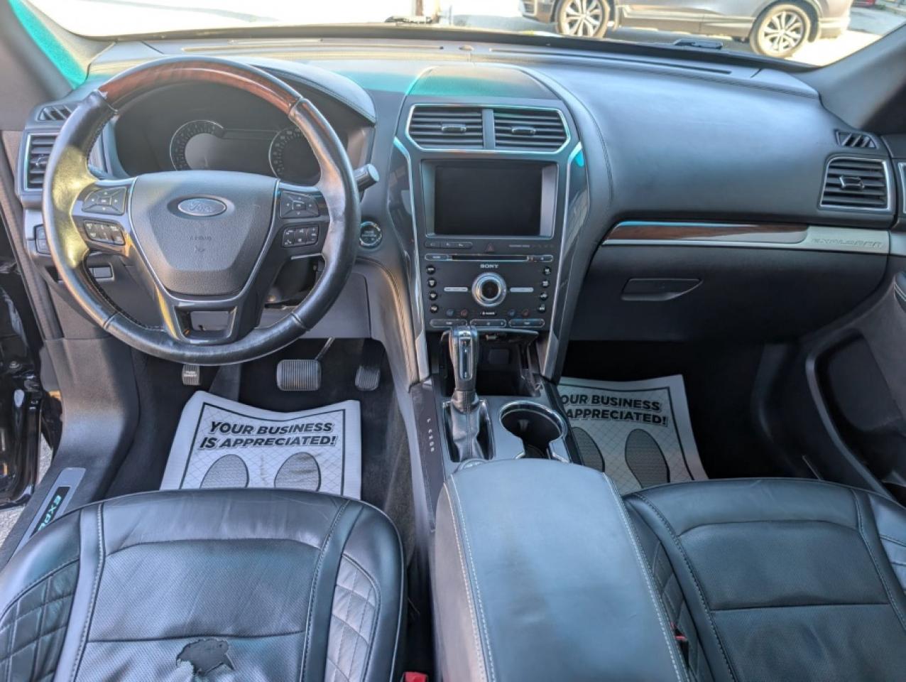 2017 Ford Explorer PLATINUM * NAVI * PANO ROOF * LANE DEPARTURE * BLI - Photo #10