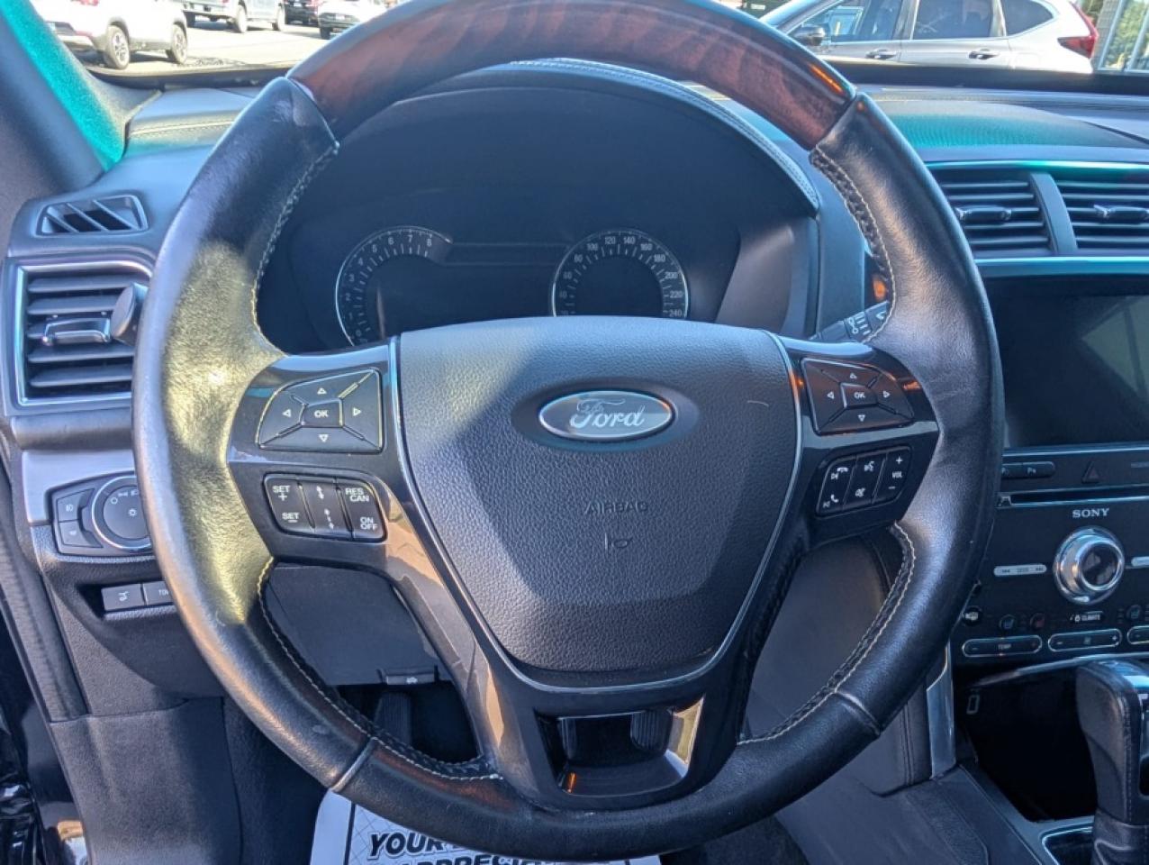 2017 Ford Explorer PLATINUM * NAVI * PANO ROOF * LANE DEPARTURE * BLI - Photo #18
