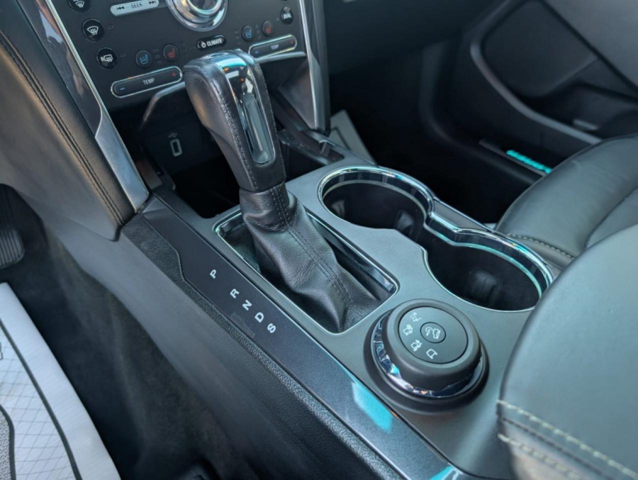 2017 Ford Explorer PLATINUM * NAVI * PANO ROOF * LANE DEPARTURE * BLI - Photo #19