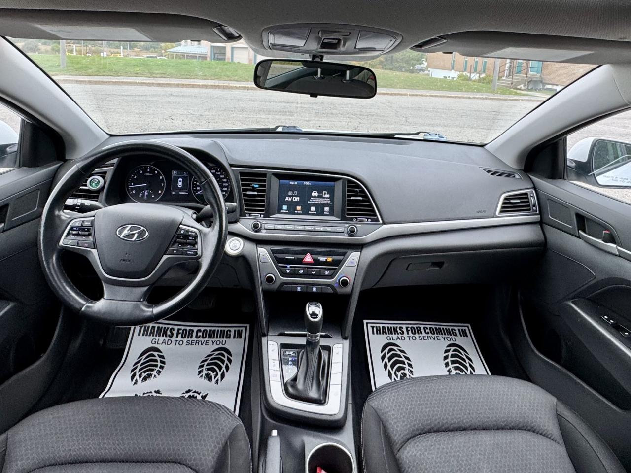 2018 Hyundai Elantra SE / No Accidents / Certified - Photo #9