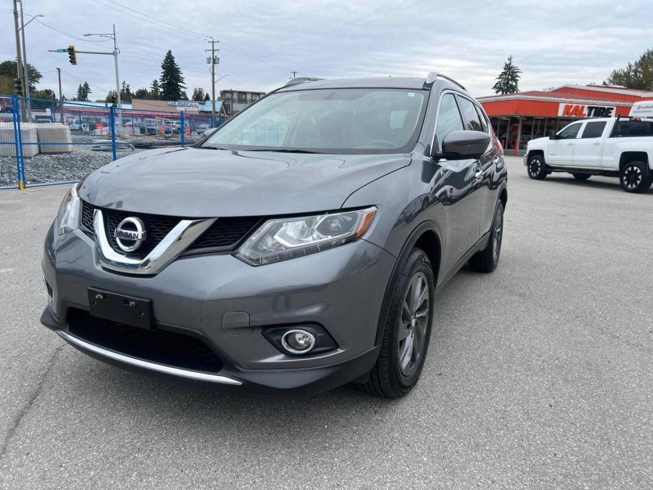 2016 Nissan Rogue SL - Photo #5