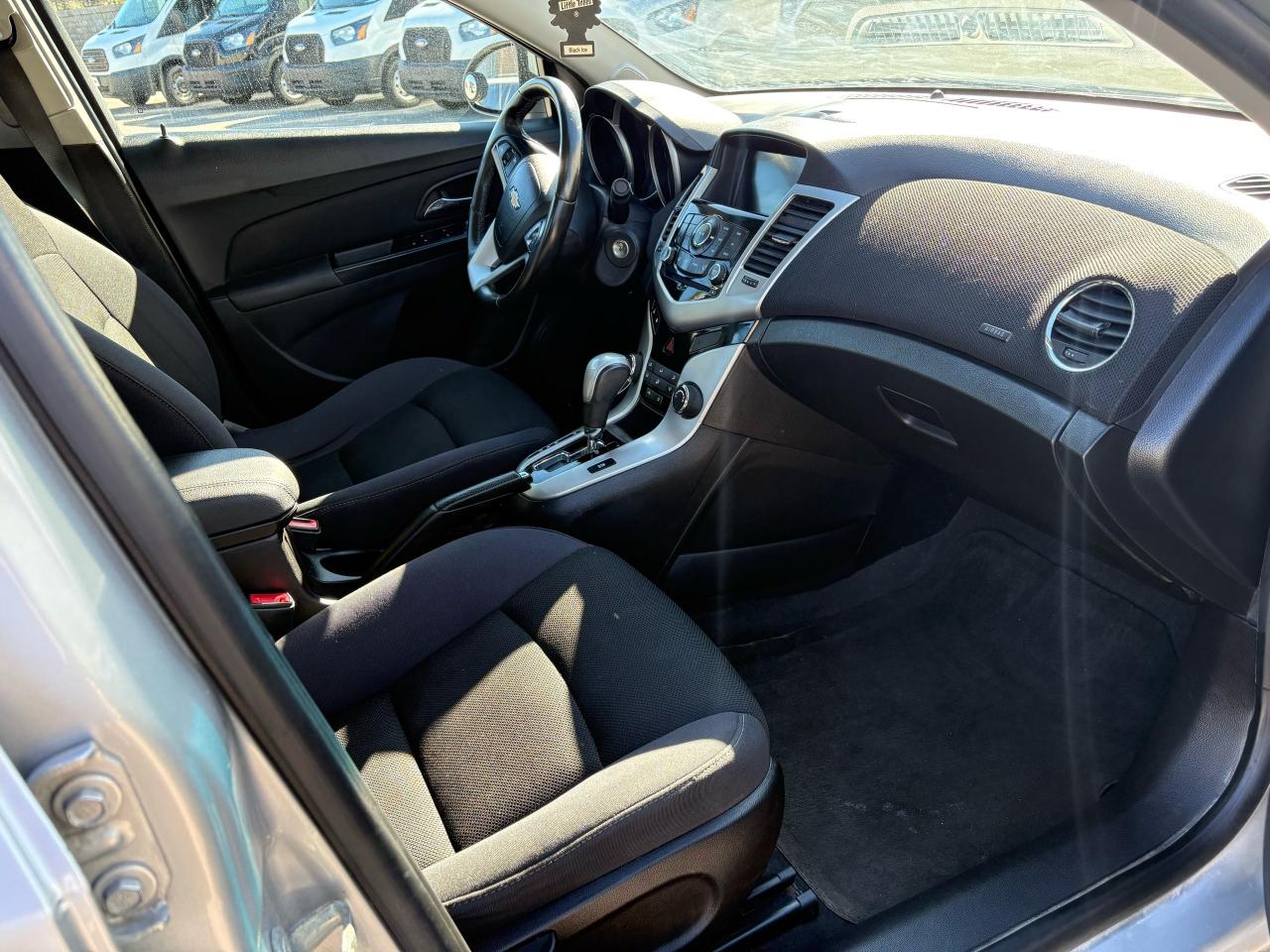 2014 Chevrolet Cruze 1LT - Photo #9