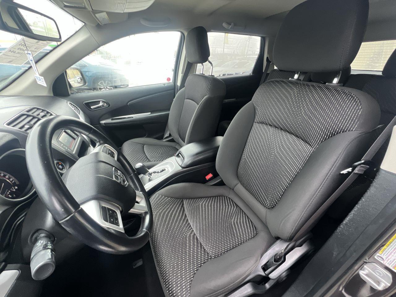 2019 Dodge Journey SXT SIRIUS XM, CRUISE CONTROL, BACK UP CAM!! Photo