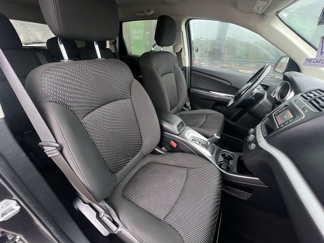 2019 Dodge Journey SXT SIRIUS XM, CRUISE CONTROL, BACK UP CAM!! Photo