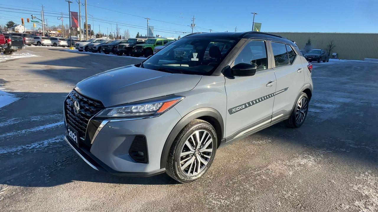 2021 Nissan Kicks SR HEATED FRONT SEATS, SIRIUS XM, CRUISE CONTROL, BACK UP CAM!! Photo