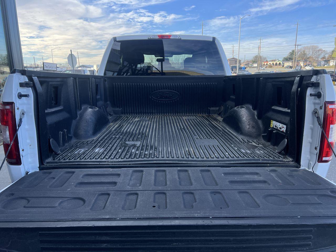 2020 Ford F-150 XLT 4X4, 6 PASSENGER, SIRIUS XM, CRUISE CONTROL, BACK UP CAM!! Photo