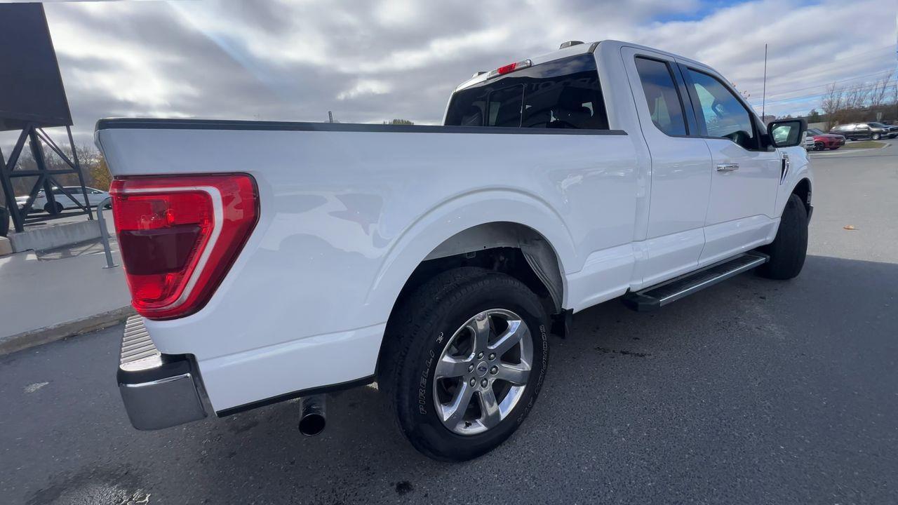 2021 Ford F-150 XLT 4X4, 6 PASSENGER, SIRIUS XM, BACK UP CAM, CRUISE CONTROL, NAVIGATION!! Photo