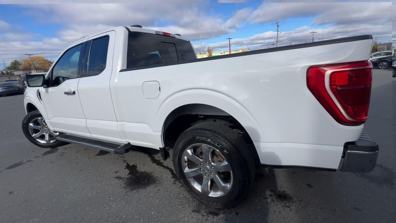 2021 Ford F-150 XLT 4X4, 6 PASSENGER, SIRIUS XM, BACK UP CAM, CRUISE CONTROL, NAVIGATION!! Photo