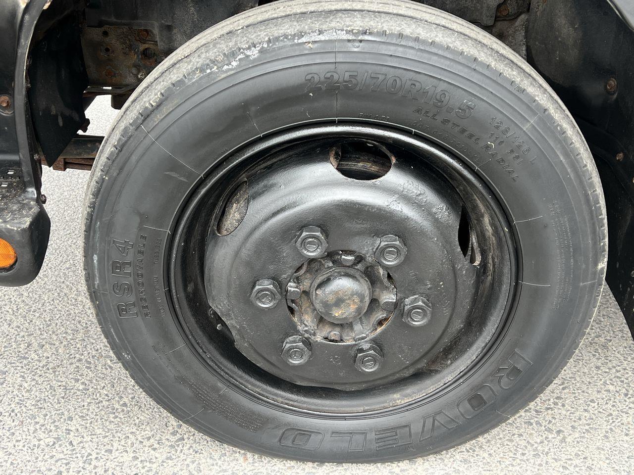 2016 Hino 195 DIESEL-Dually Dual Rear Wheels, POWER RAMP GATE!! Photo