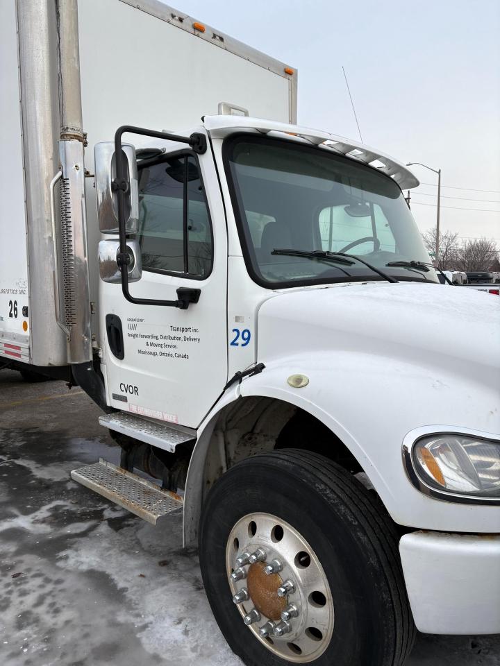 2004 Ford FREIGHTLINER 7.2 CAT ENGINE| VALID SAFETY| 26' BOX Photo