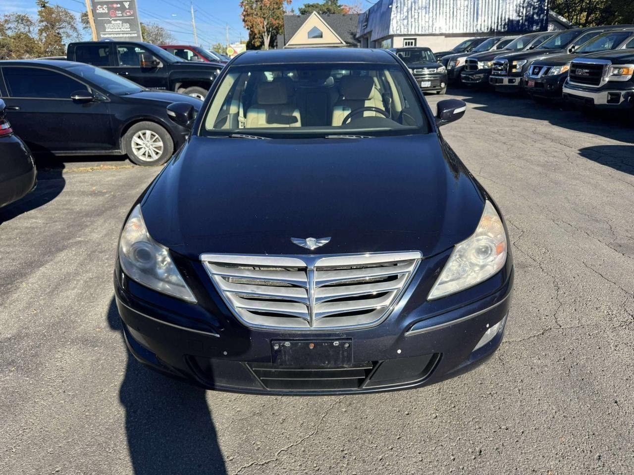 2011 Hyundai Genesis 4dr Sdn V8 Photo