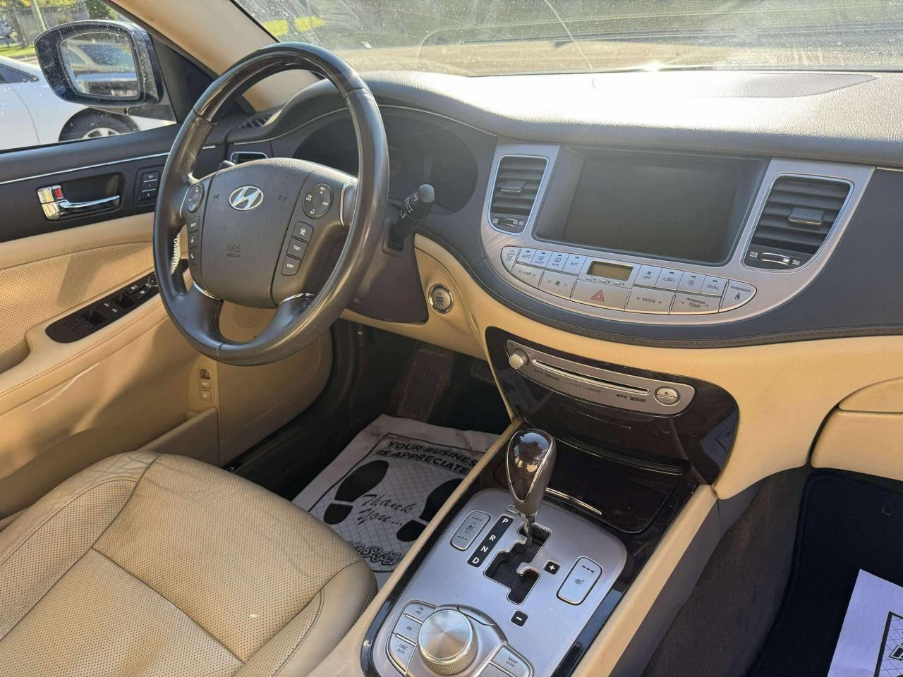 2011 Hyundai Genesis 4dr Sdn V8 Photo