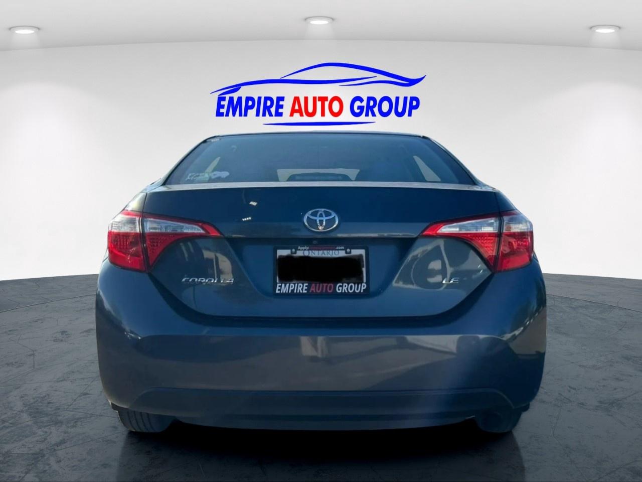 2016 Toyota Corolla LE Photo4