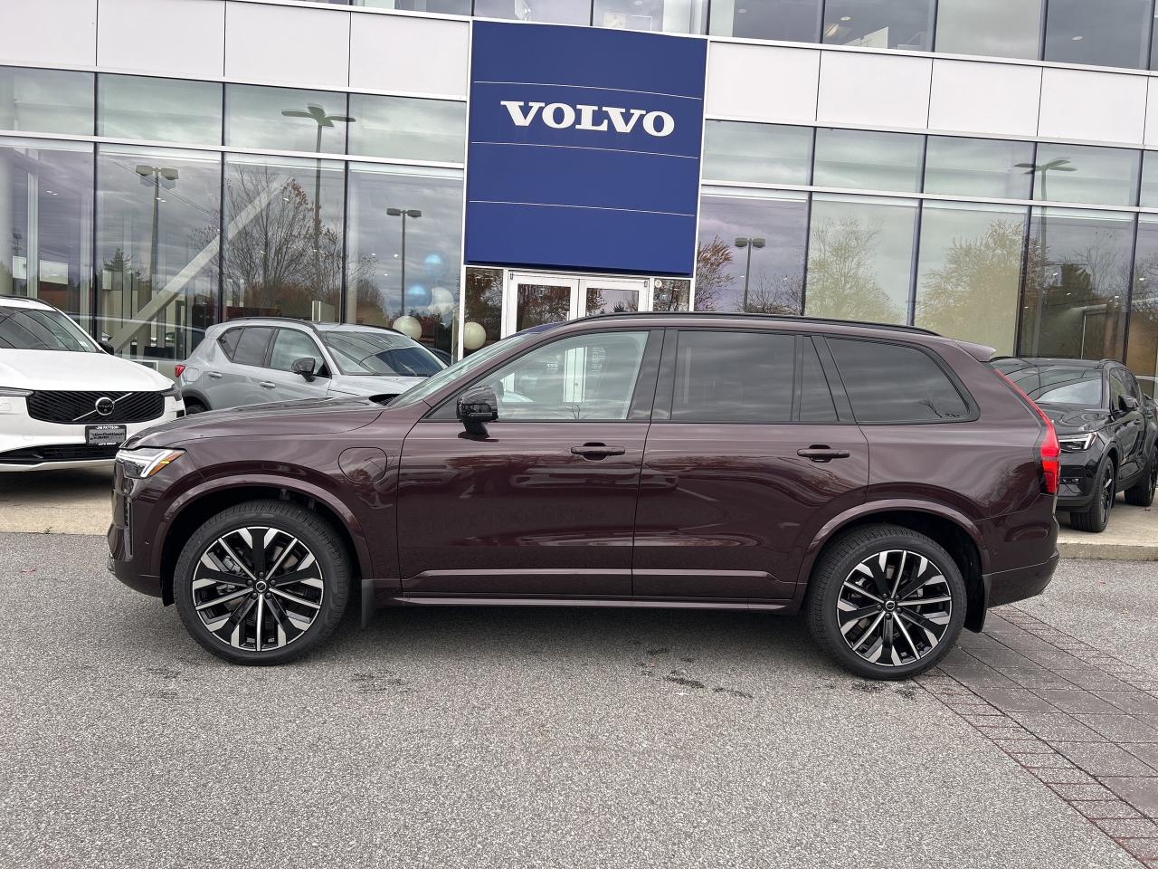 New 2026 Volvo XC90 Plug-In Hybrid T8 AWD Plus Dark Theme 7-Seater for sale in Surrey, BC