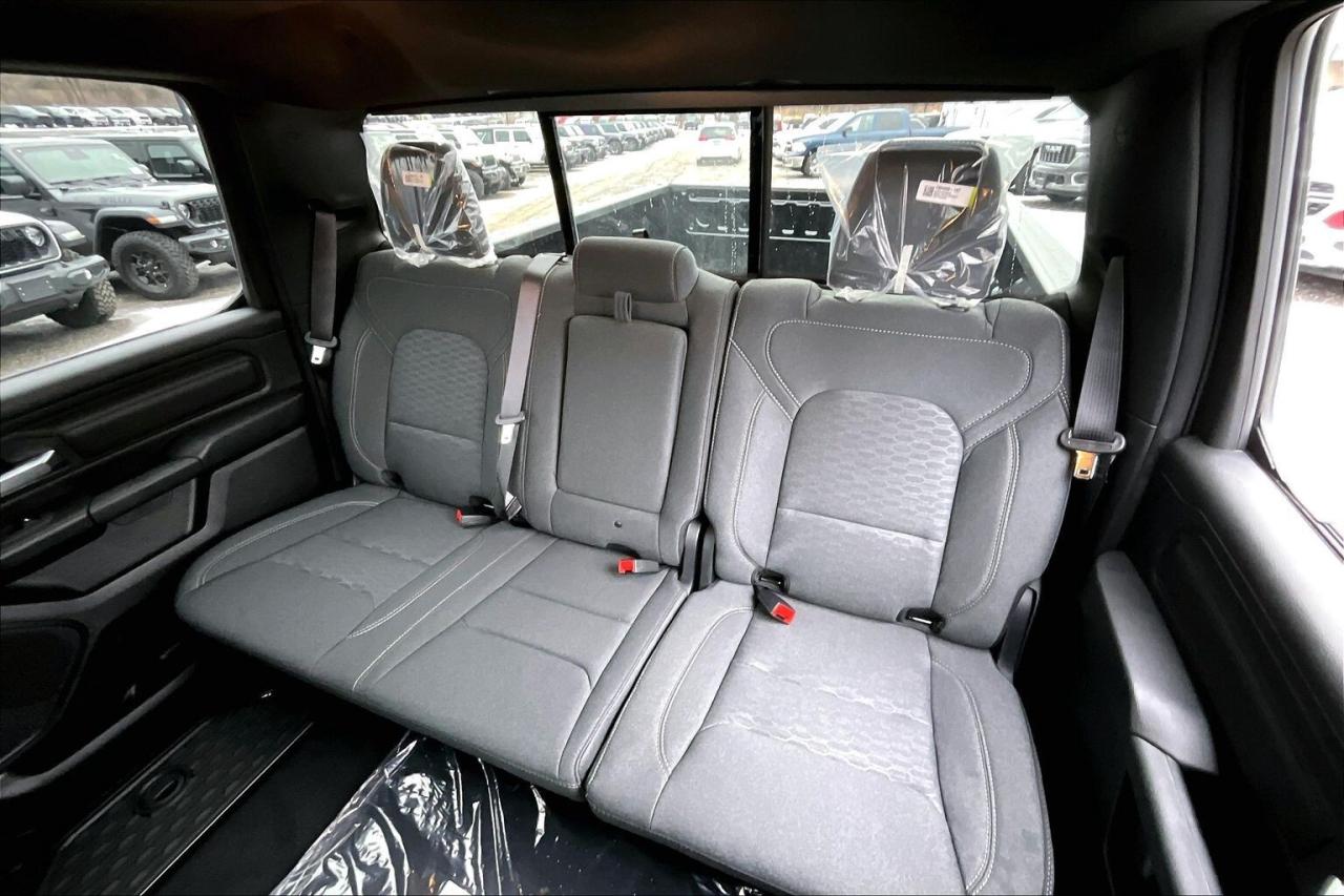 2026 RAM 1500 EXPRESS 6.4" Box | 3.0L Hurricane | 20" Alloys Photo