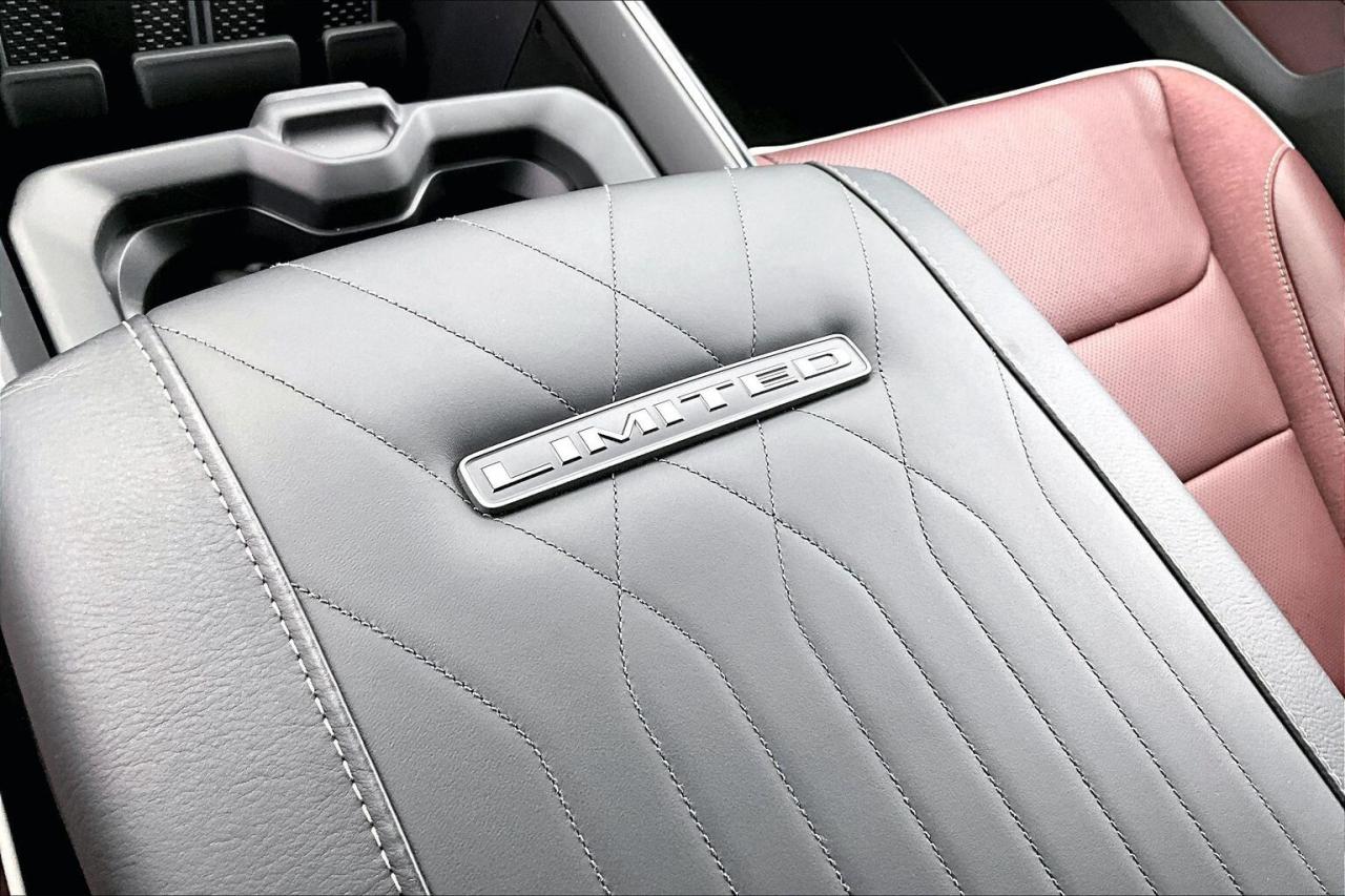 2026 RAM 1500 LIMITED | Level A | Pano Roof | Night Edition Photo