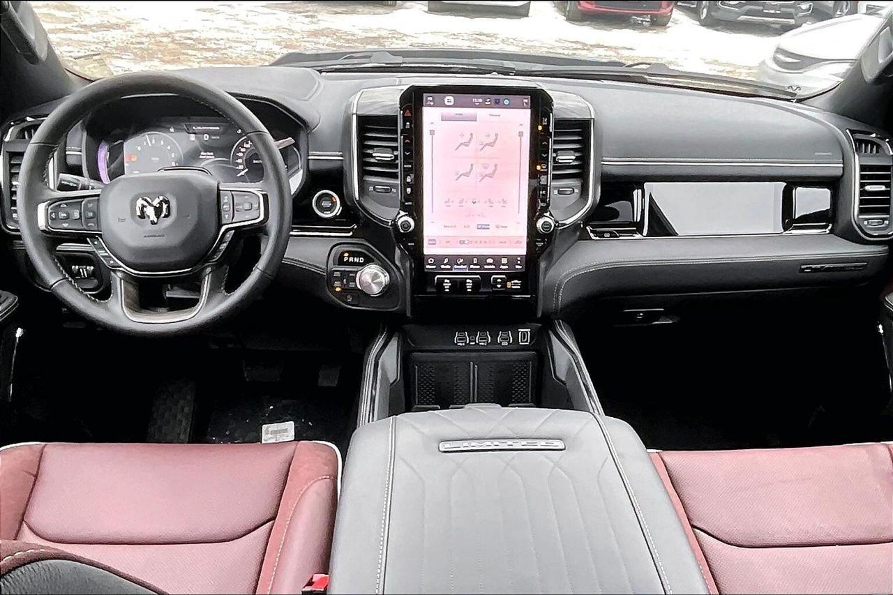 2026 RAM 1500 LIMITED | Level A | Pano Roof | Night Edition Photo4