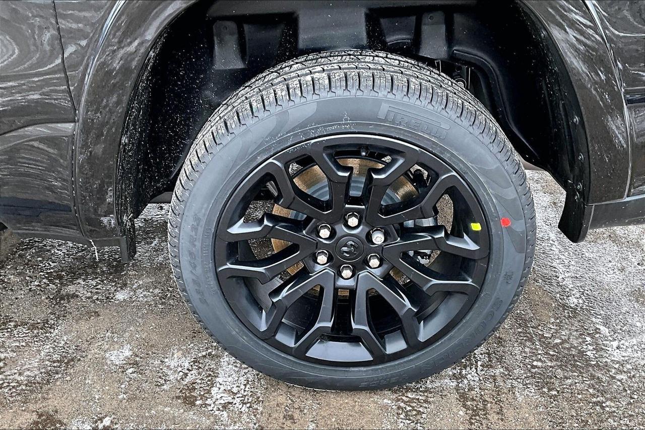 2026 RAM 1500 LIMITED | Level A | Pano Roof | Night Edition Photo