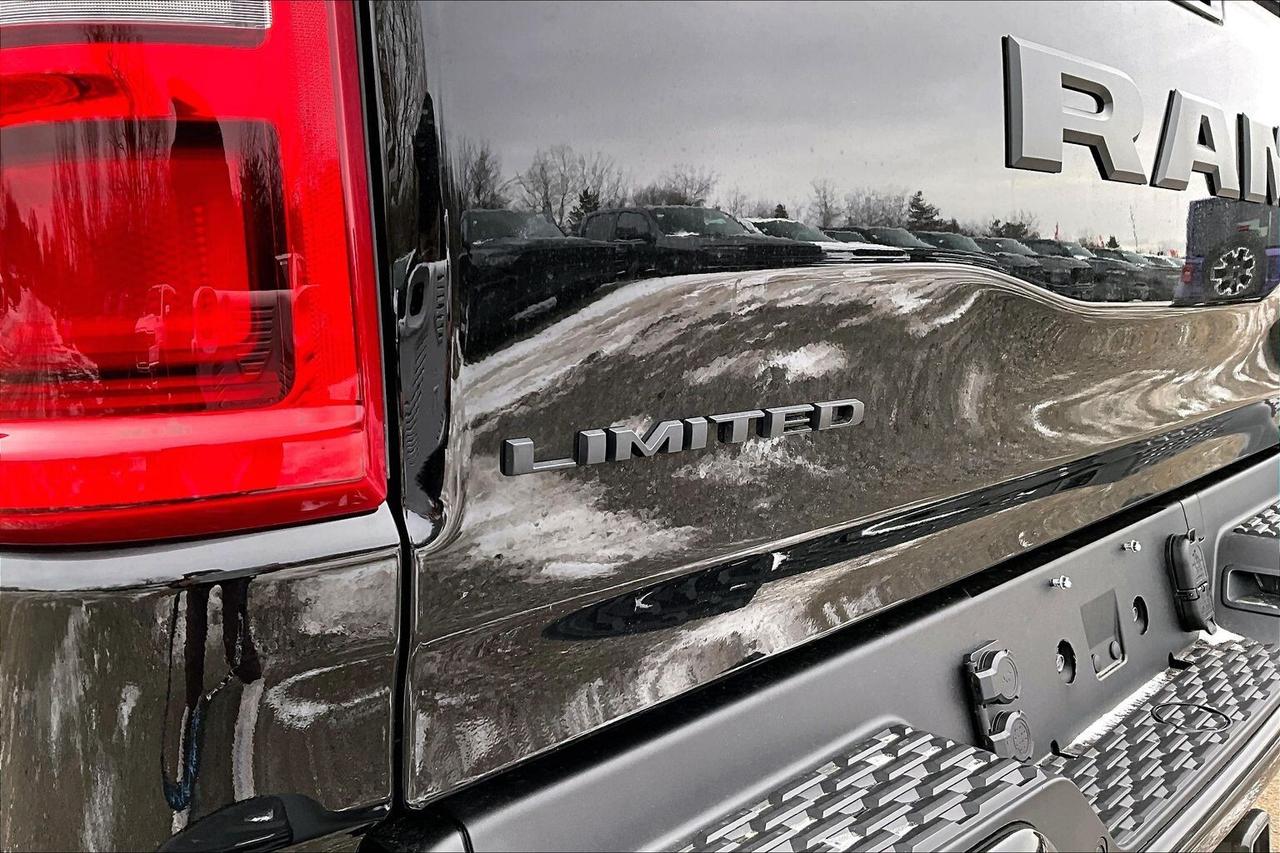 2026 RAM 1500 LIMITED | Level A | Pano Roof | Night Edition Photo