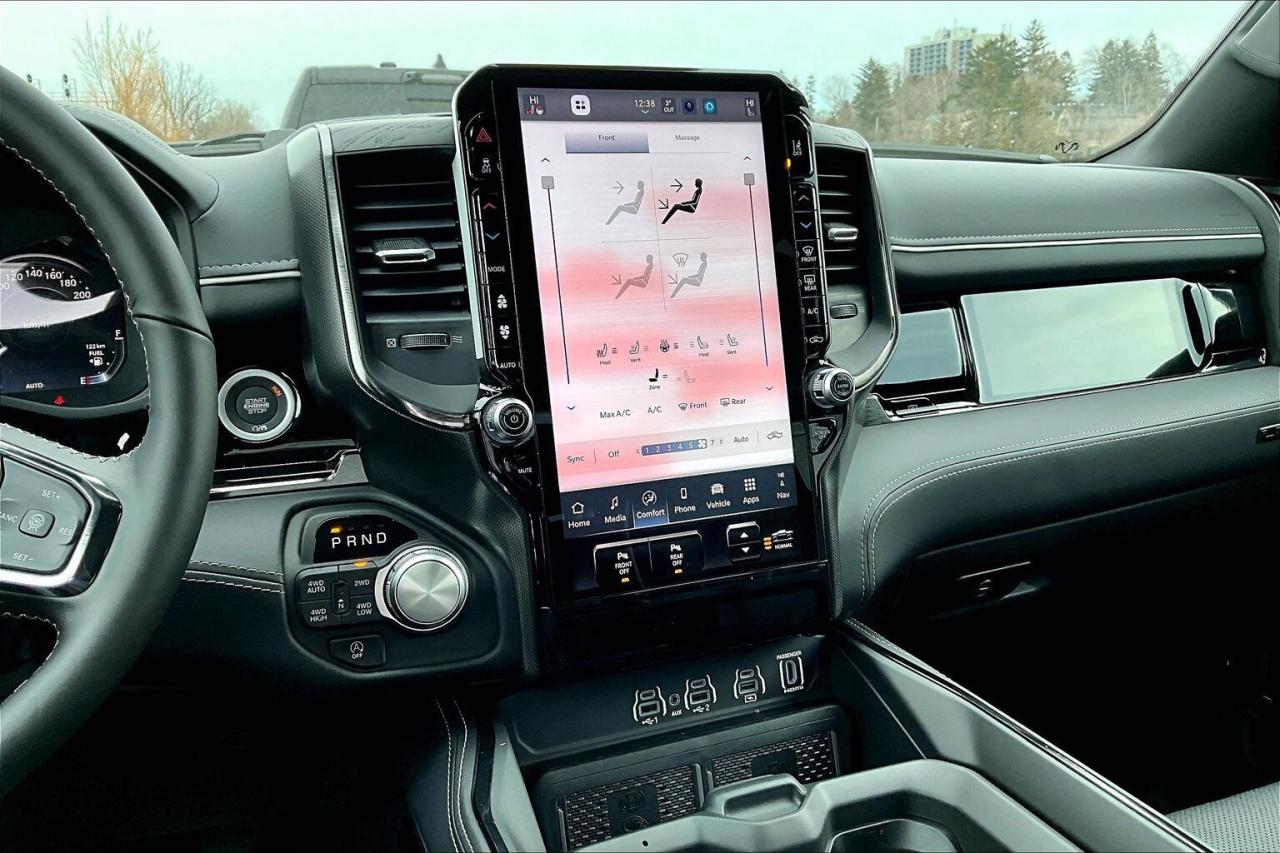 2026 RAM 1500 LIMITED | Pano Roof | Prem Leather | Night Edition Photo