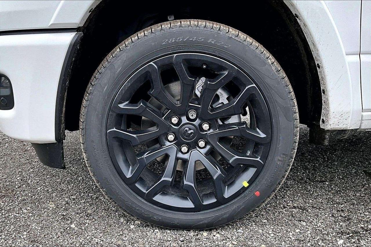 2026 RAM 1500 LIMITED | Pano Roof | Prem Leather | Night Edition Photo