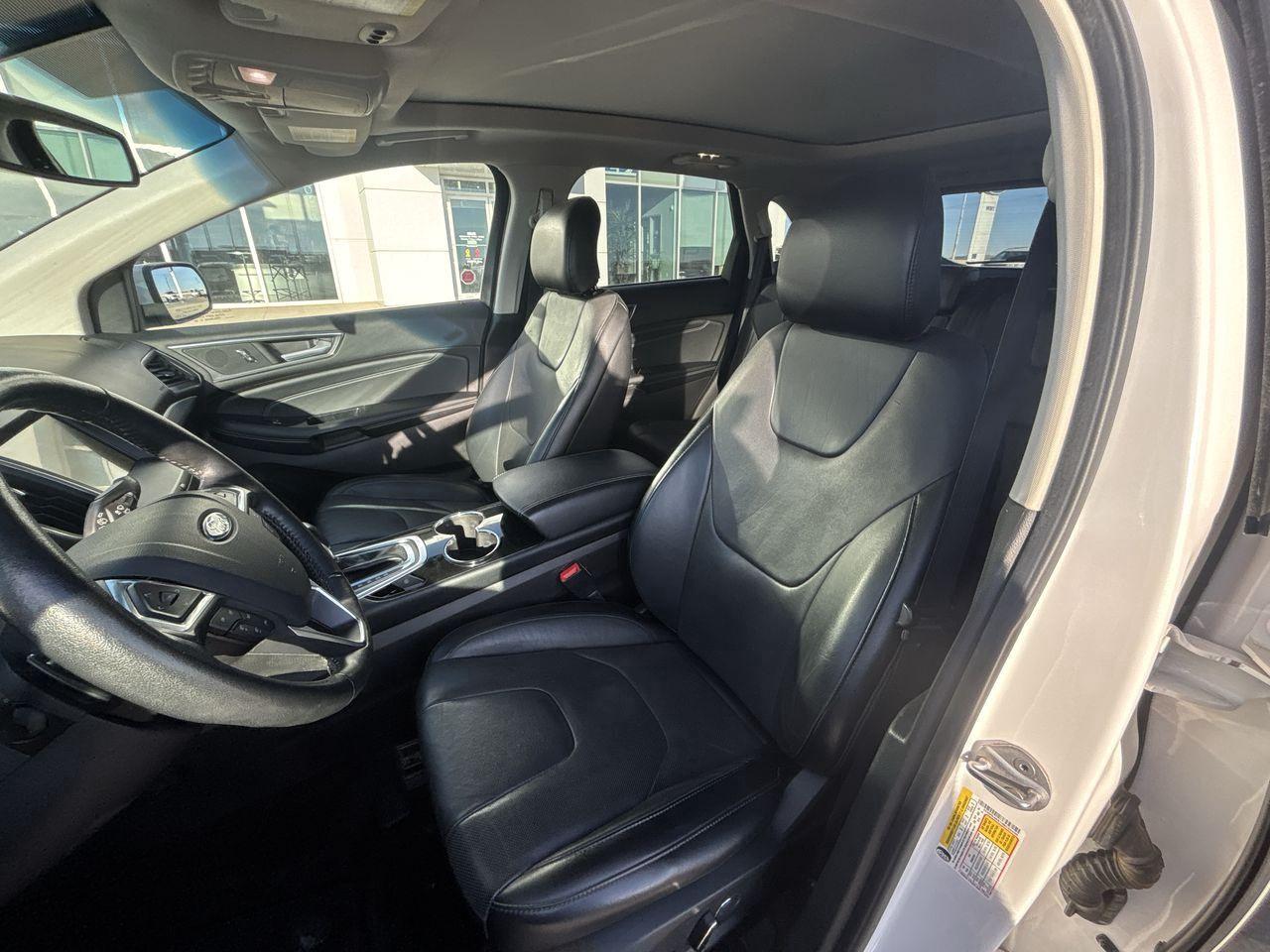 2017 Ford Edge TITANIUM 4dr  AWD Photo5