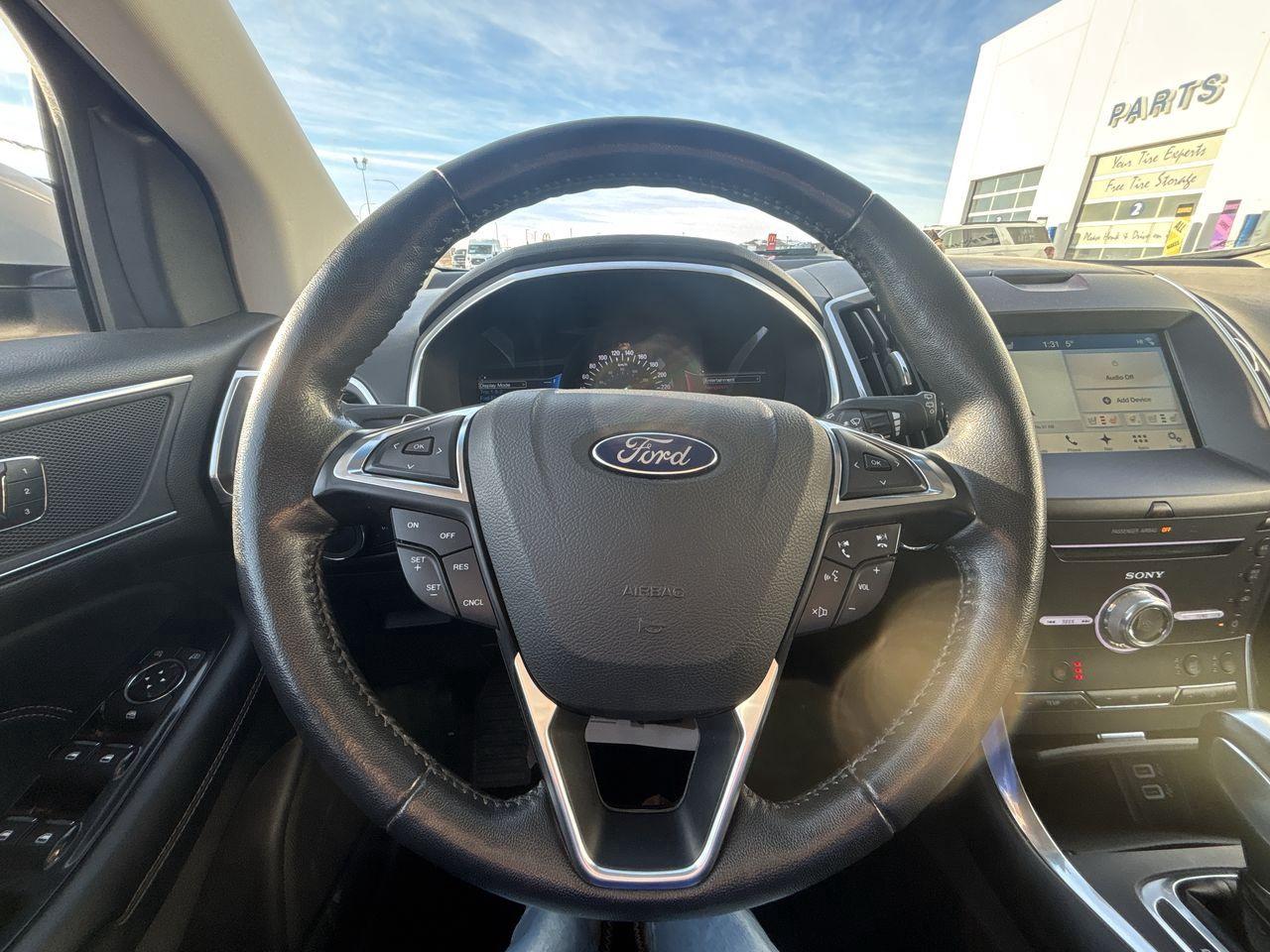 2017 Ford Edge TITANIUM 4dr  AWD Photo5