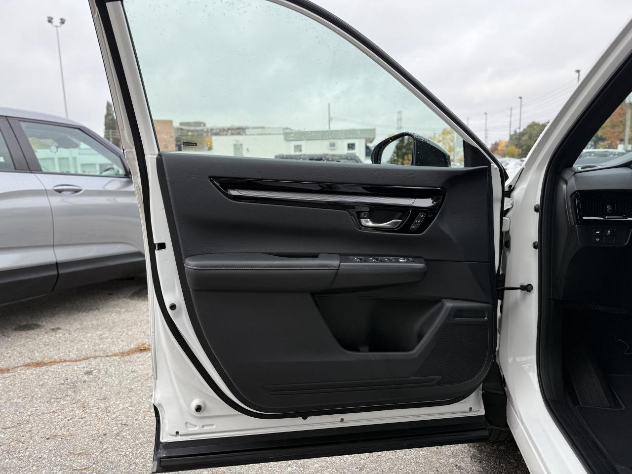 2025 Honda CR-V Hybrid Touring AWD | NAVIGATION | BOSE PREMIUM AUDIO | Photo