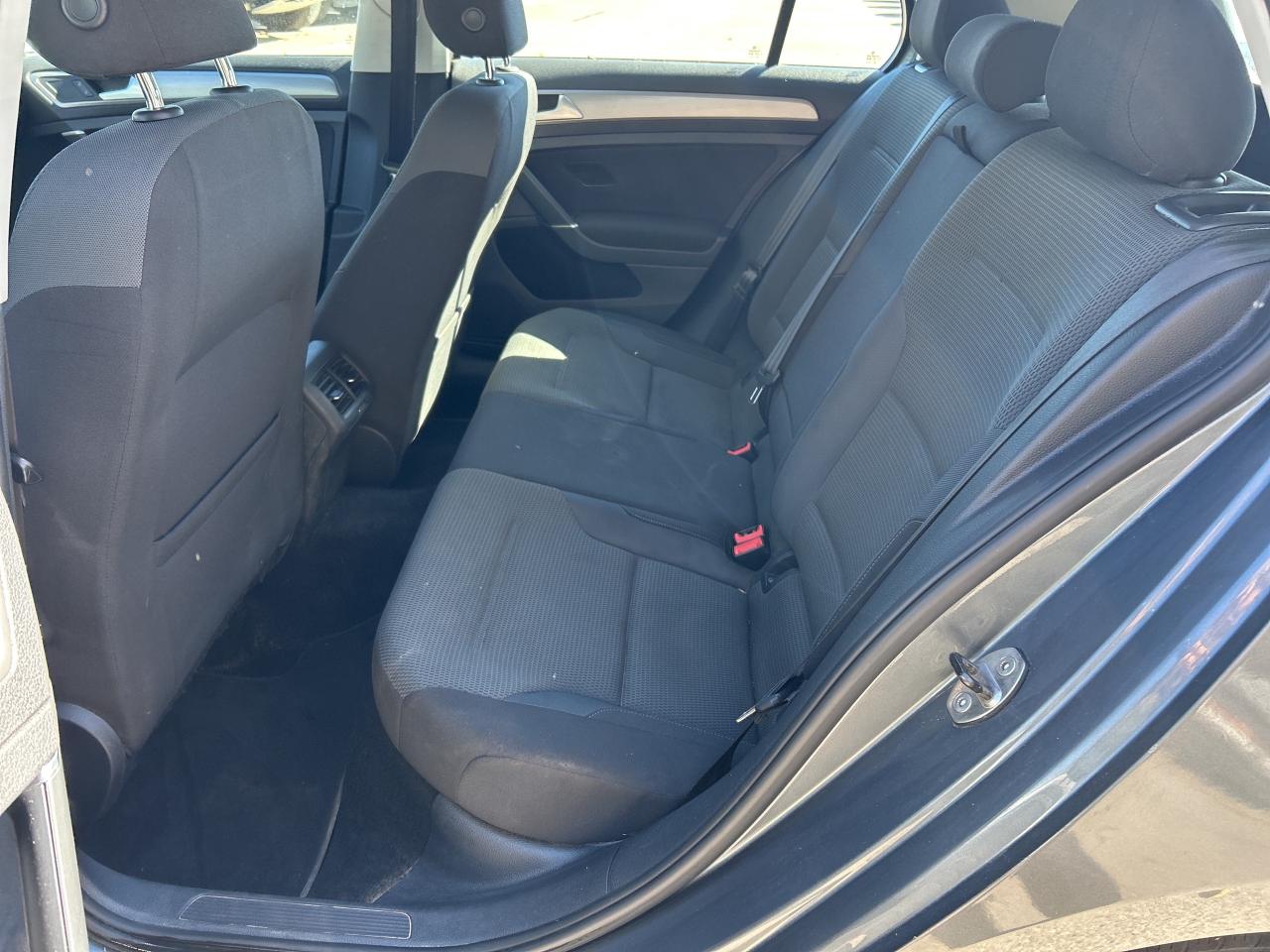 2016 Volkswagen Golf TSI TRENDLINE, CLEAN CARFAX, LOCAL TRADE! - Photo #12