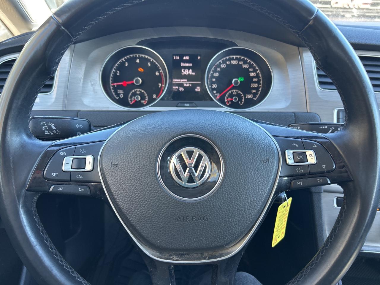 2016 Volkswagen Golf TSI TRENDLINE, CLEAN CARFAX, LOCAL TRADE! - Photo #17