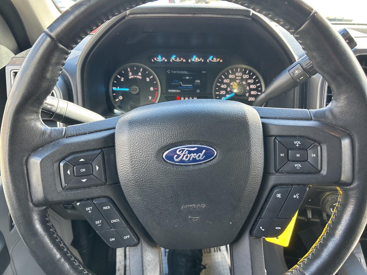 2019 Ford F-150 XLT, CLEAN CARFAX, REMOTE START, BACK UP CAMERA! - Photo #15