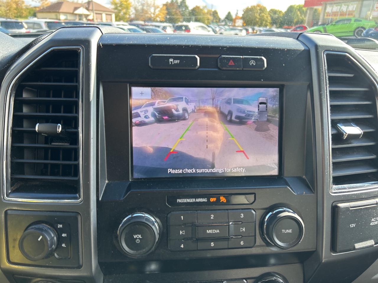 2019 Ford F-150 XLT, CLEAN CARFAX, REMOTE START, BACK UP CAMERA! - Photo #18