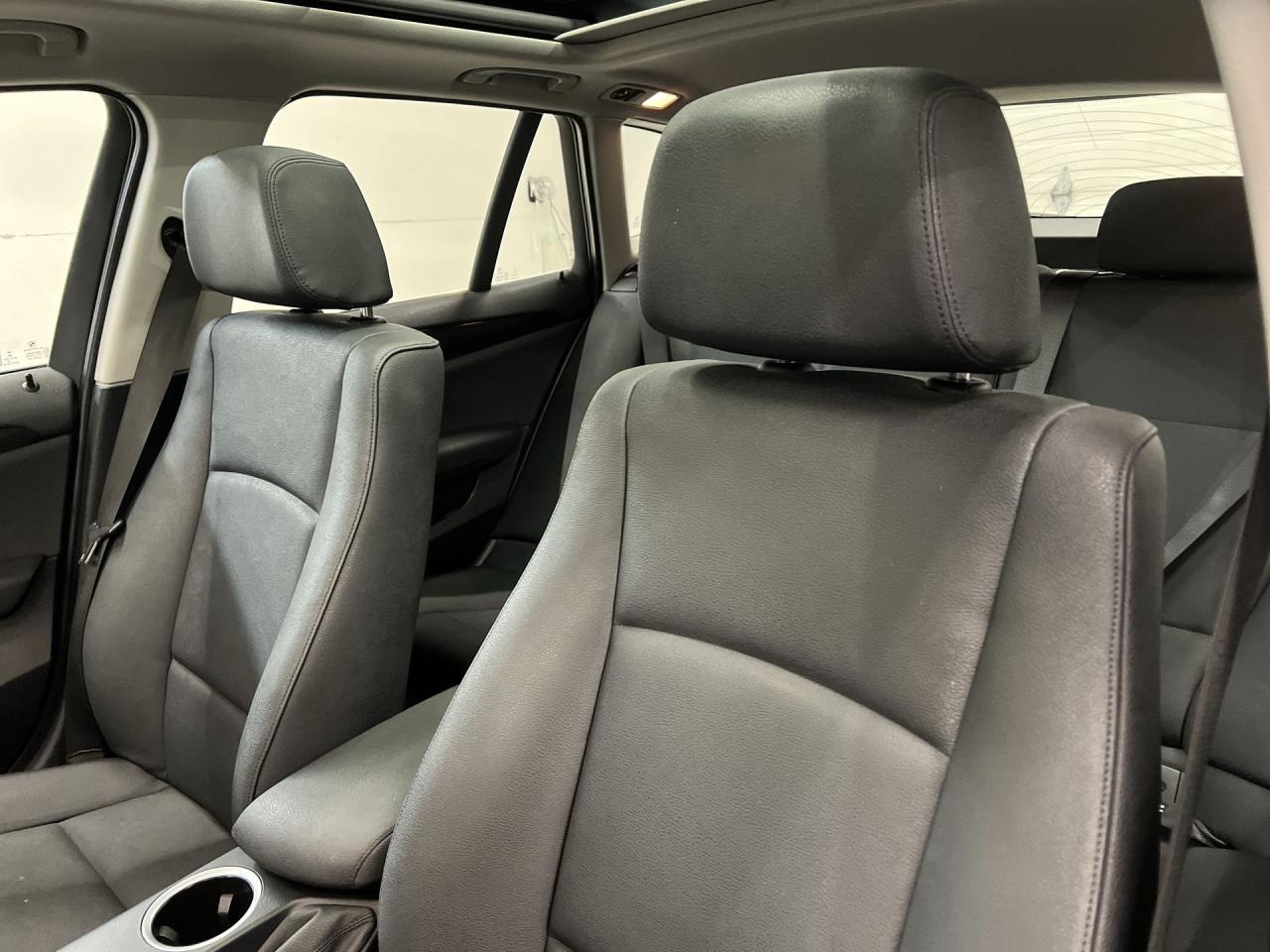 2015 BMW X1 AWD | PREMIUM PKG |HTD LEATHER |PANO ROOF | ALLOYS Photo