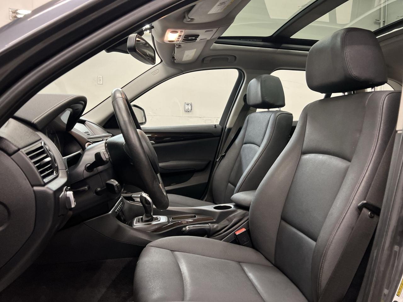 2015 BMW X1 AWD | PREMIUM PKG |HTD LEATHER |PANO ROOF | ALLOYS Photo