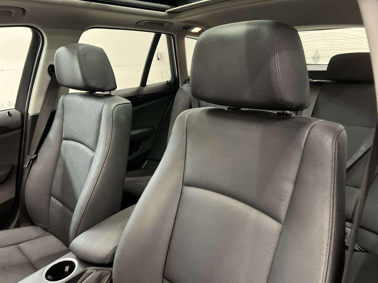2015 BMW X1 AWD | PREMIUM PKG |HTD LEATHER |PANO ROOF | ALLOYS Photo