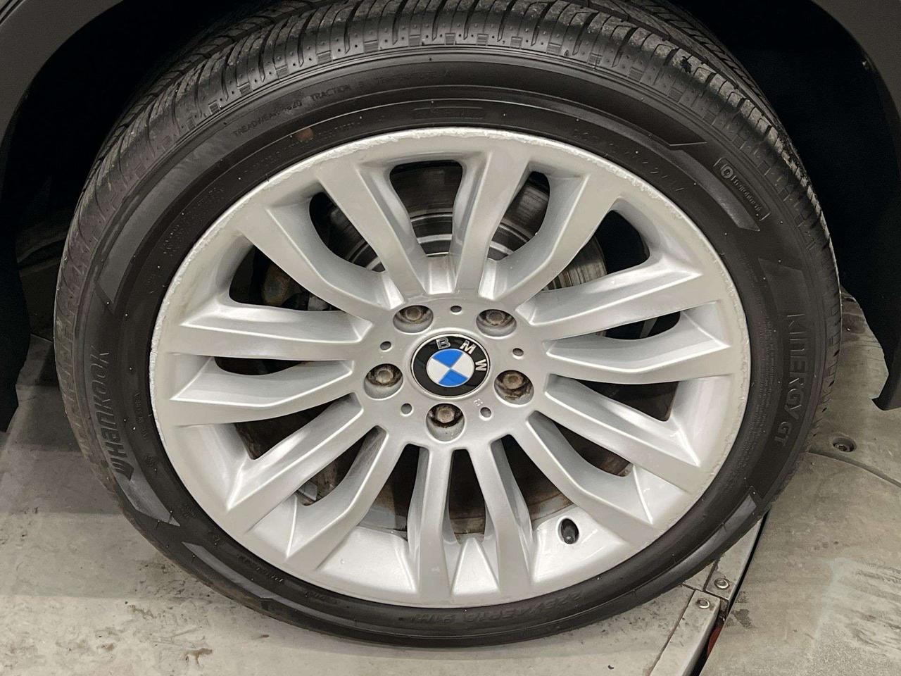 2015 BMW X1 AWD | PREMIUM PKG |HTD LEATHER |PANO ROOF | ALLOYS Photo