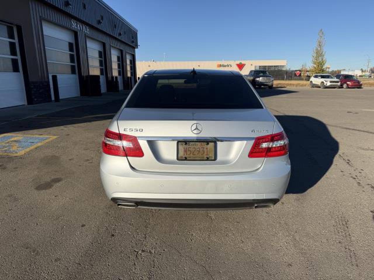 2011 Mercedes-Benz E-Class E550 Sedan 4MATIC - Photo #3