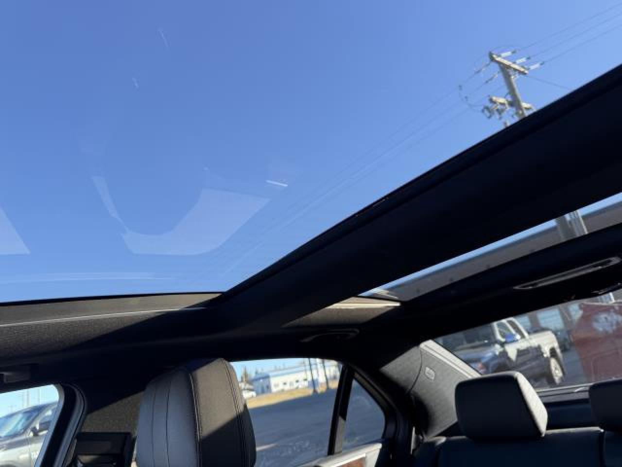 2011 Mercedes-Benz E-Class E550 Sedan 4MATIC - Photo #17