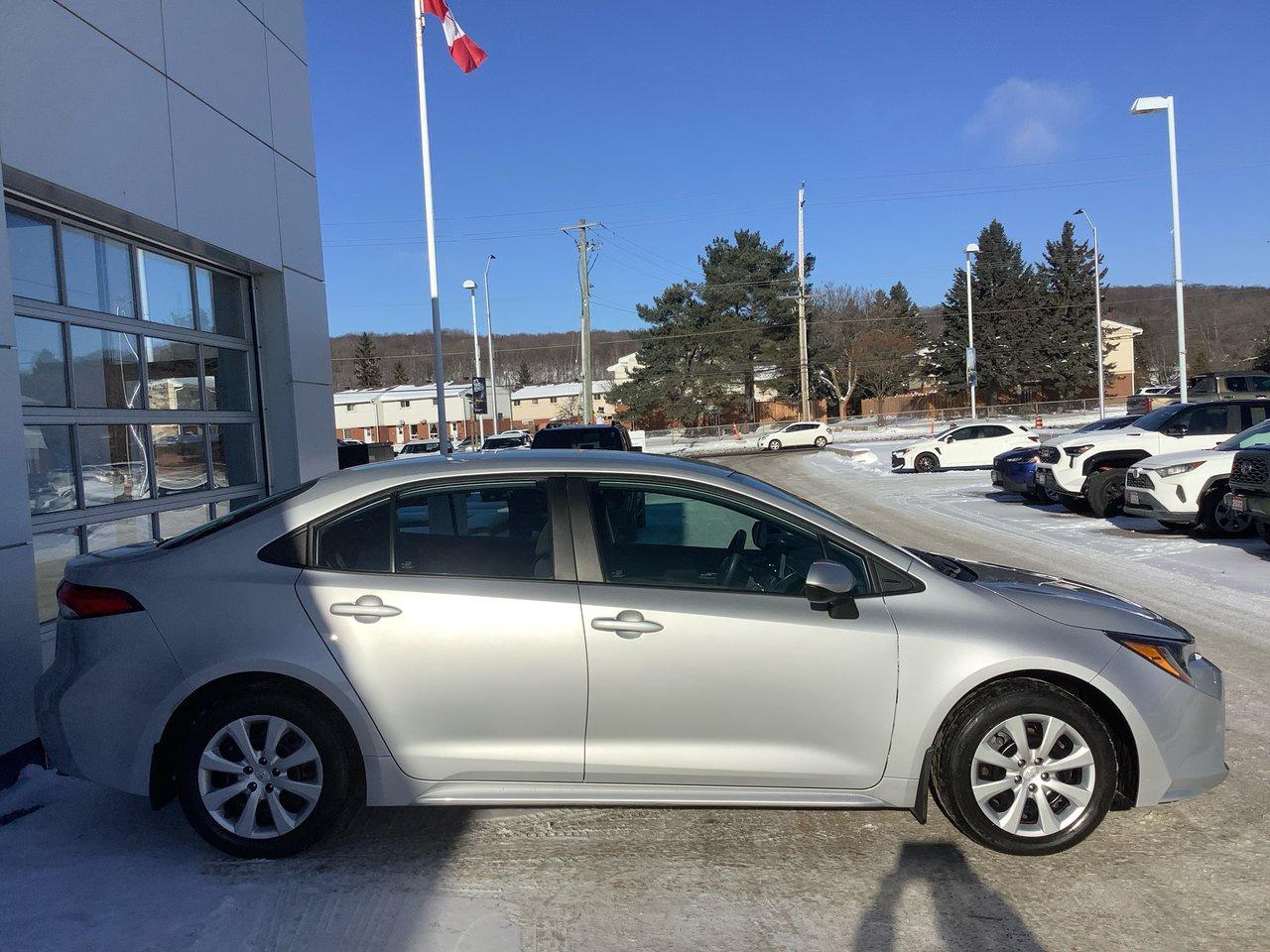 2022 Toyota Corolla  Photo3