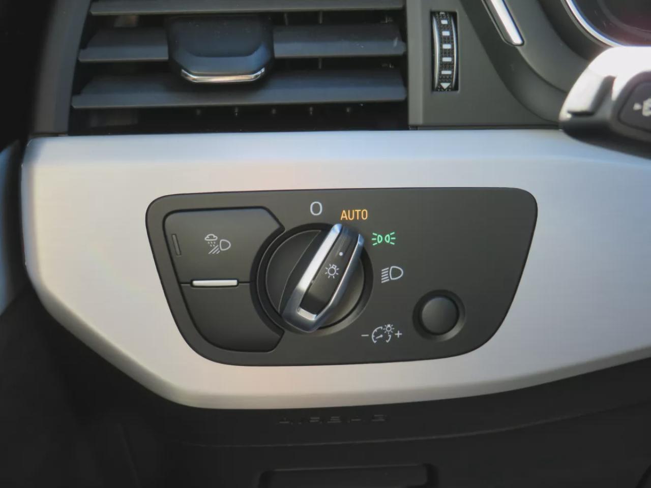 2024 Audi A5 Sportback Progressiv (**VERY LOW KM!!**ONE OWNER!!**CLEAN TITLE/NO ACCIDENTS!!**SAFETY/CERTIFIED!!**SPORTBACK**AWD**NAVIGATION**LEATHER TRIM**POWER SEATS**USB/AUX**DRIVE MODES**360 DEGREE REVERSE CAMERA**HEATED SEATS/STEERING WHEEL**SUNROOF**POWER TAILGATE**PUSH BU Photo