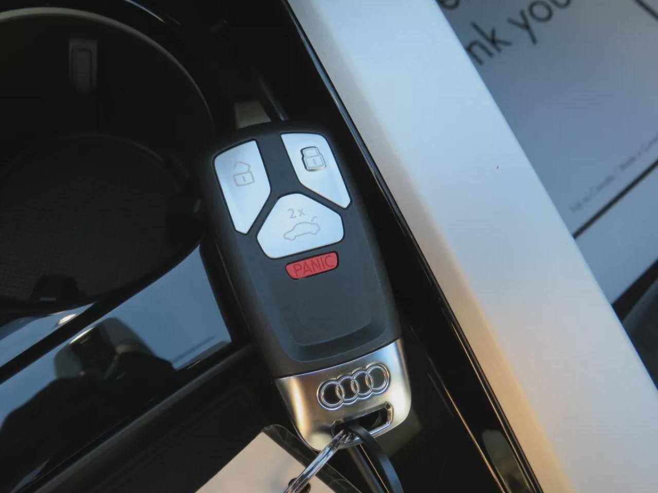 2024 Audi A5 Sportback Progressiv (**VERY LOW KM!!**ONE OWNER!!**CLEAN TITLE/NO ACCIDENTS!!**SAFETY/CERTIFIED!!**SPORTBACK**AWD**NAVIGATION**LEATHER TRIM**POWER SEATS**USB/AUX**DRIVE MODES**360 DEGREE REVERSE CAMERA**HEATED SEATS/STEERING WHEEL**SUNROOF**POWER TAILGATE**PUSH BU Photo