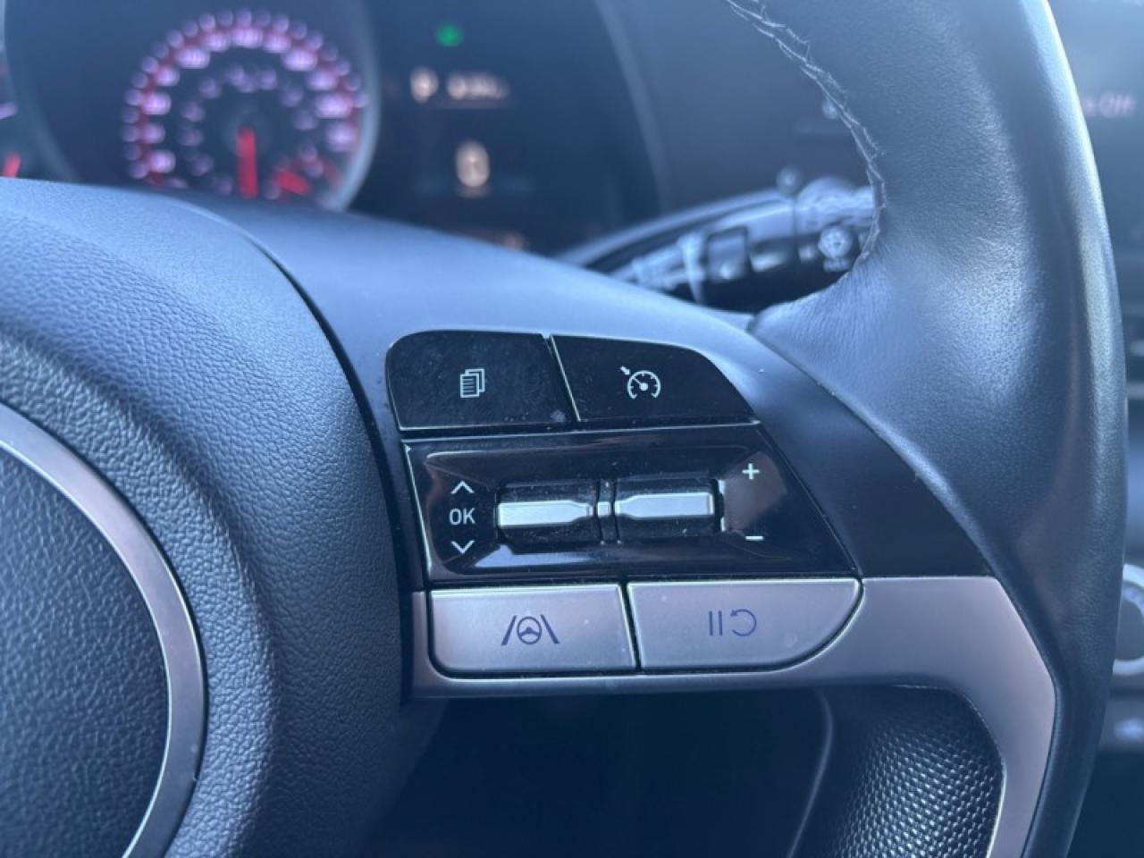2022 Hyundai Elantra Preferred  -  Heated Seats Photo