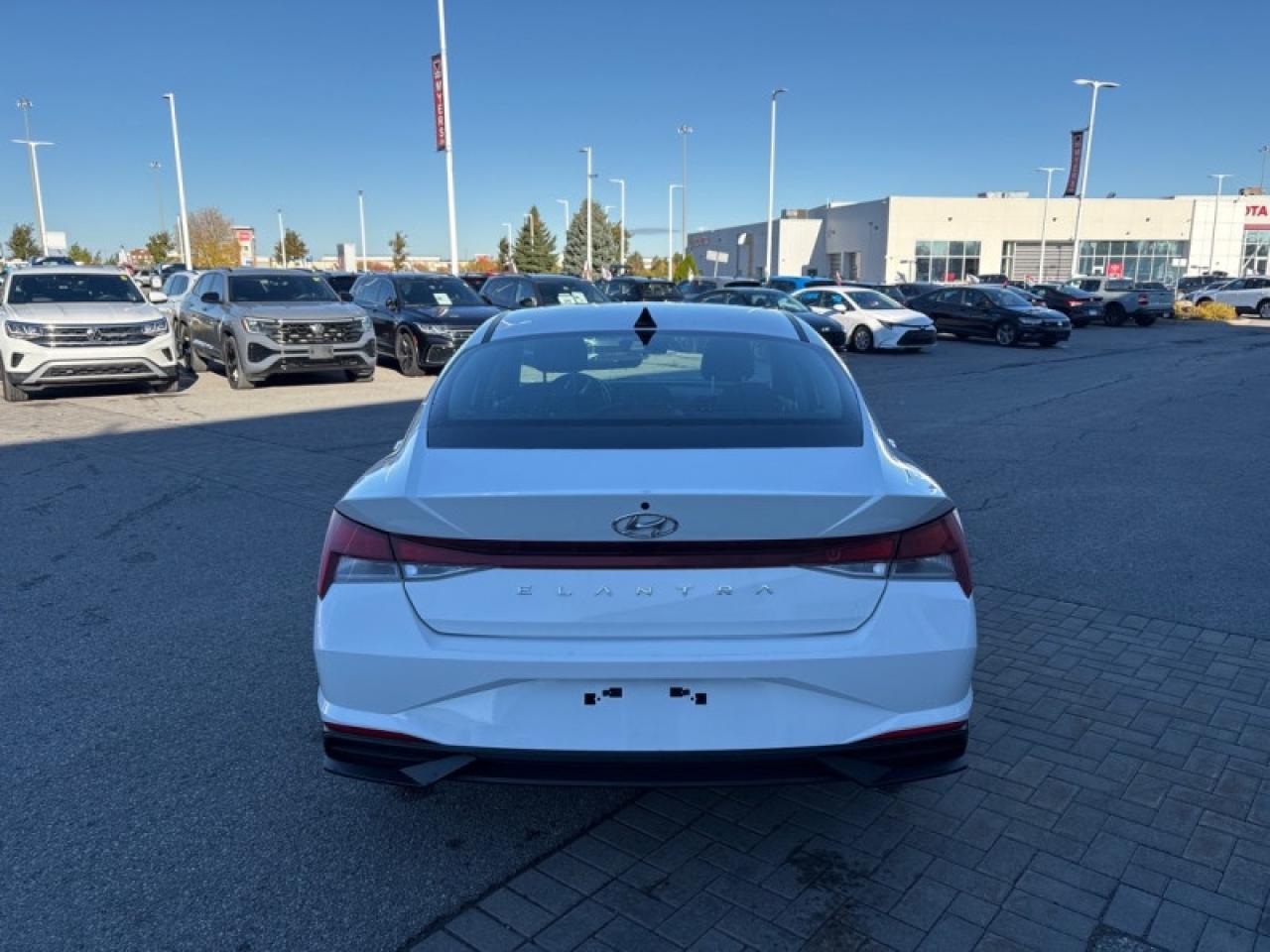 2022 Hyundai Elantra Preferred  -  Heated Seats Photo3