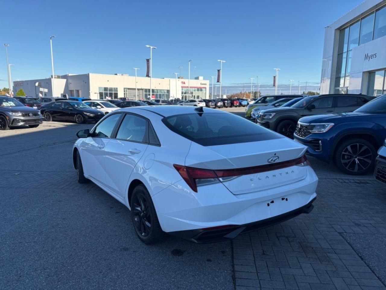 2022 Hyundai Elantra Preferred  -  Heated Seats Photo