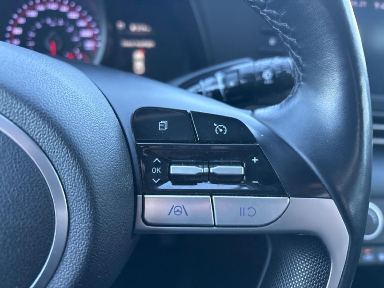 2022 Hyundai Elantra Preferred  -  Heated Seats Photo