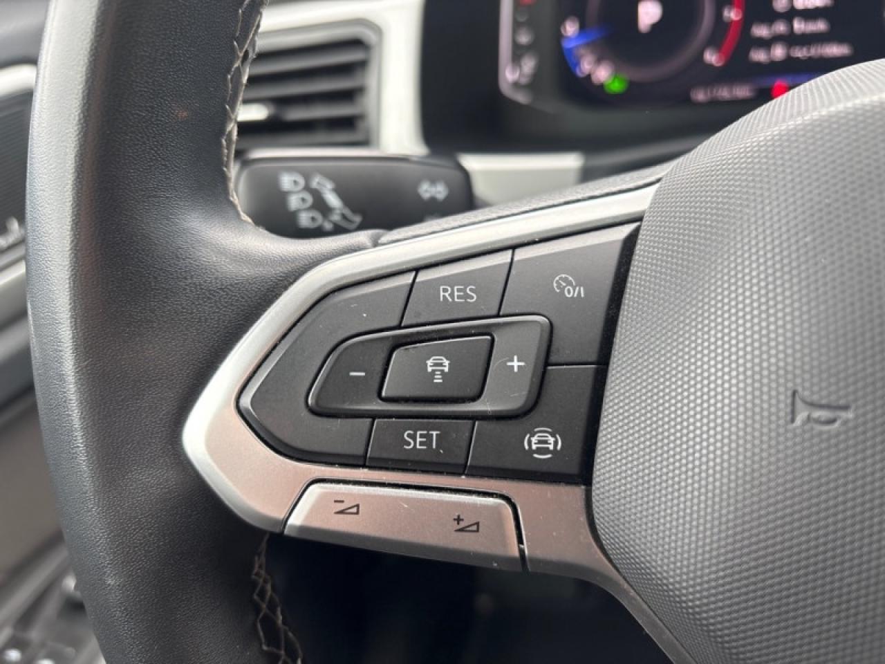 2022 Volkswagen Atlas Cross Sport Highline 3.6 FSI Photo